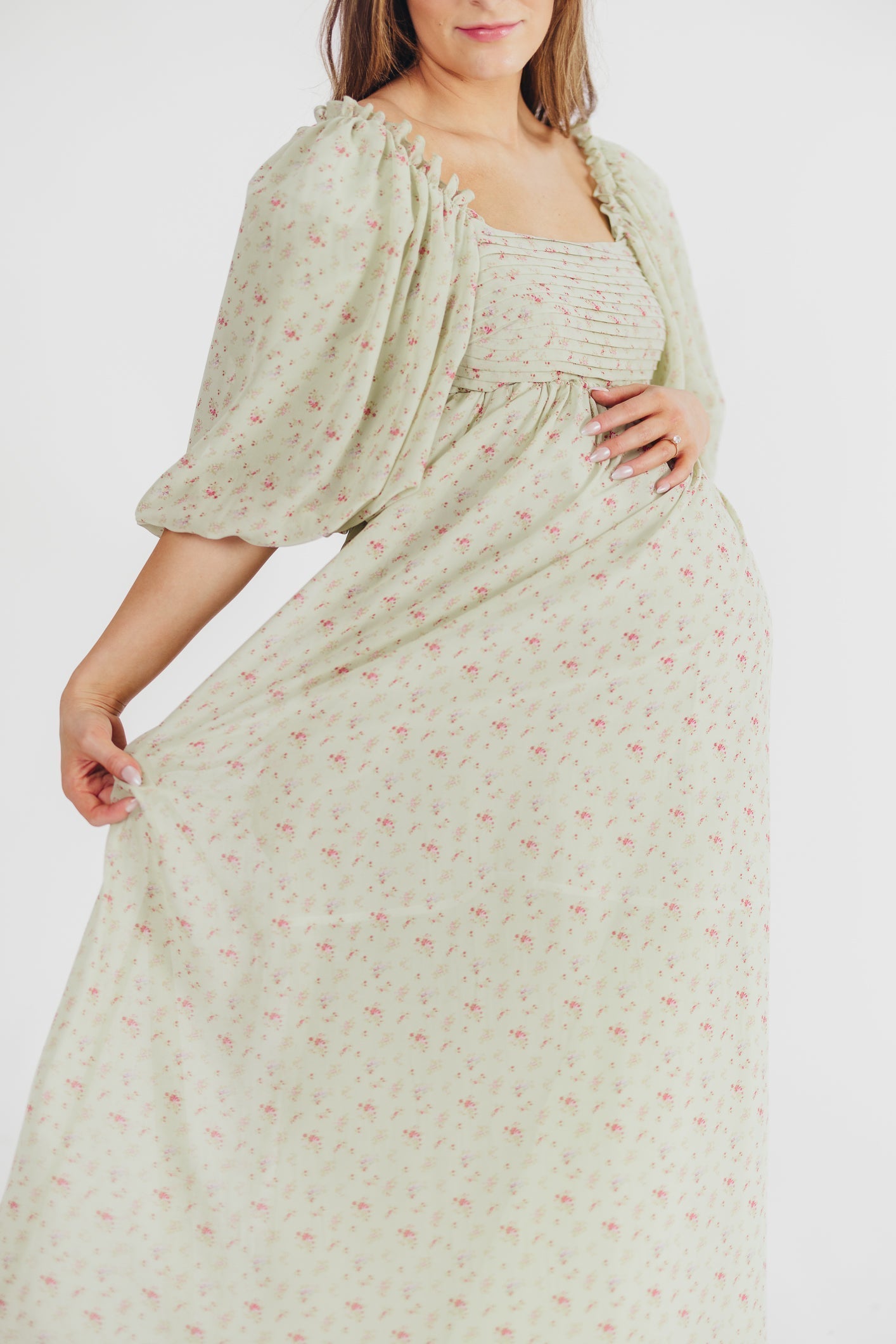 Melody geplooide maxi-jurk met strikdetail in mintgroen bloemen - schokbestendig en inclusief maten (S-3XL)