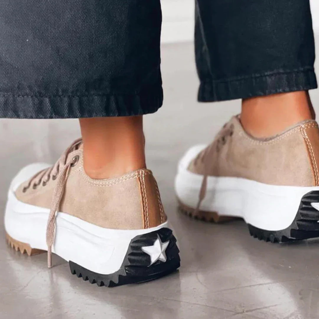 L'Ateribélle Platform Sneaker van Lilian-Thouram