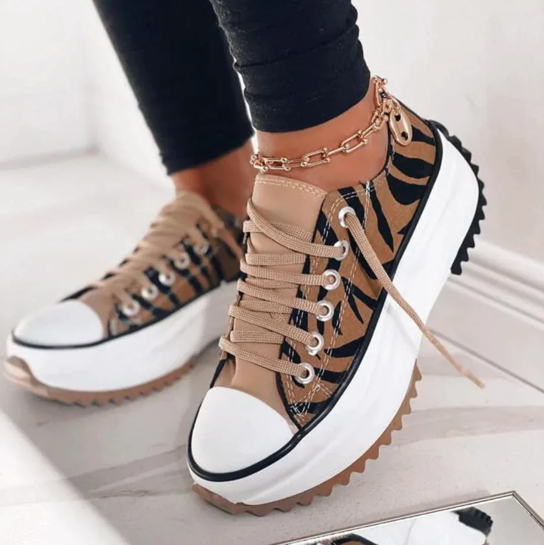 L'Ateribélle Platform Sneaker van Lilian-Thouram