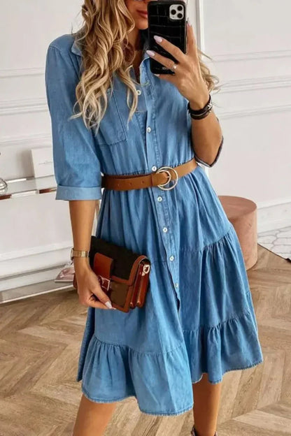 Sheyla - Denim midi-jurk met ruches en knoopsluiting