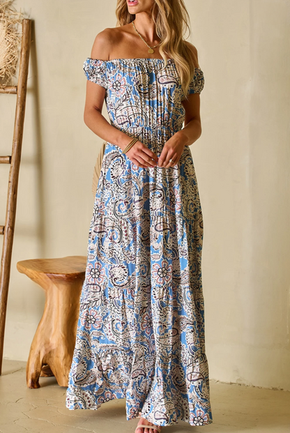 Carolina - Levendige off-the-shoulder maxi jurk in blauw met Boho Paisley print