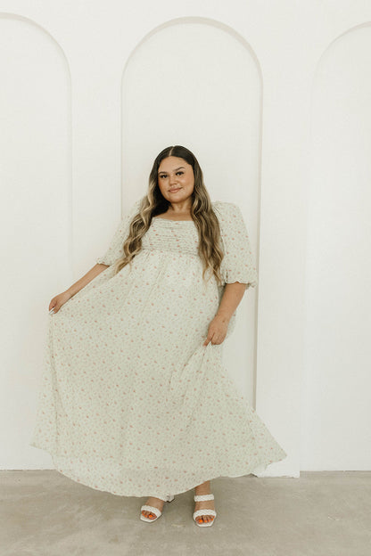 Melody geplooide maxi-jurk met strikdetail in mintgroen bloemen - schokbestendig en inclusief maten (S-3XL)