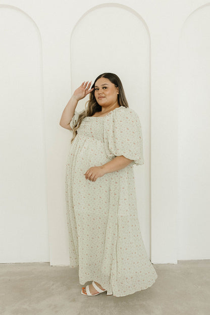 Melody geplooide maxi-jurk met strikdetail in mintgroen bloemen - schokbestendig en inclusief maten (S-3XL)