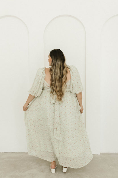 Melody geplooide maxi-jurk met strikdetail in mintgroen bloemen - schokbestendig en inclusief maten (S-3XL)
