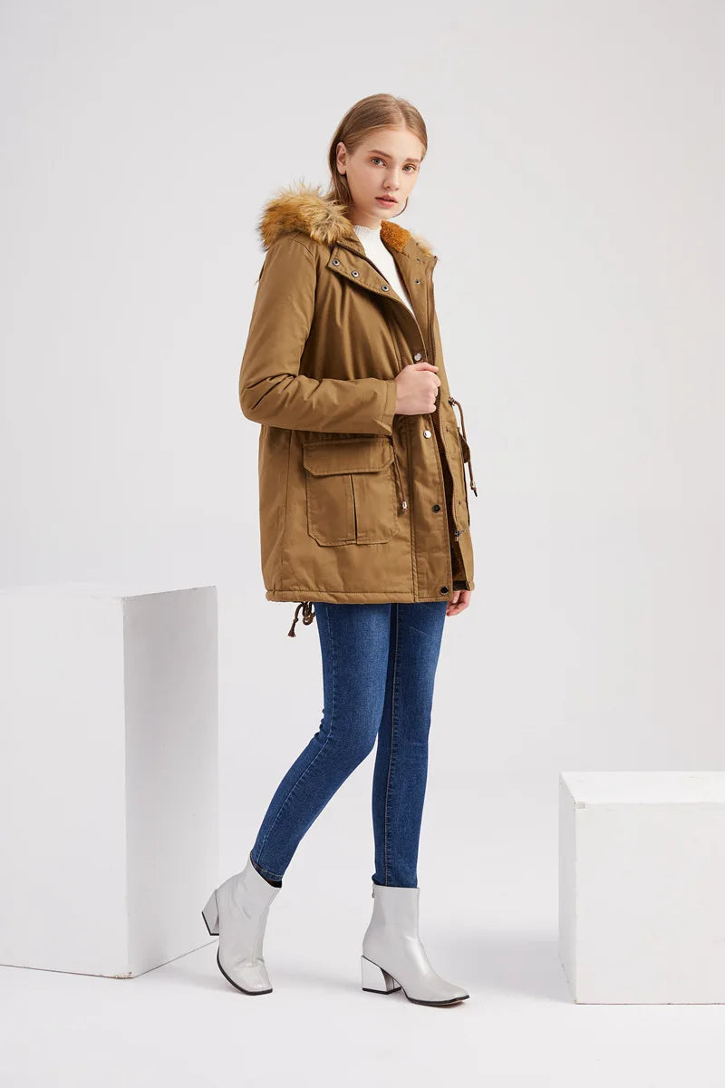 Winterparka met capuchon van imitatiebont voor dames - Fiene