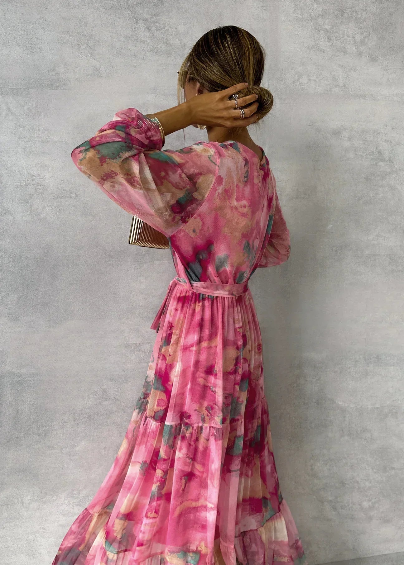 Tania - Lieflijke roze maxi jurk met lange mouwen
